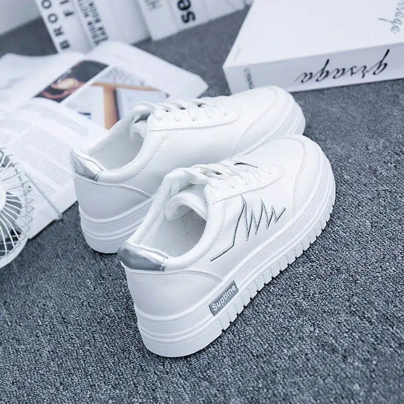 

2021 Hot fashion new fashion made in China female shoes women for women shoes running sport sneakers
