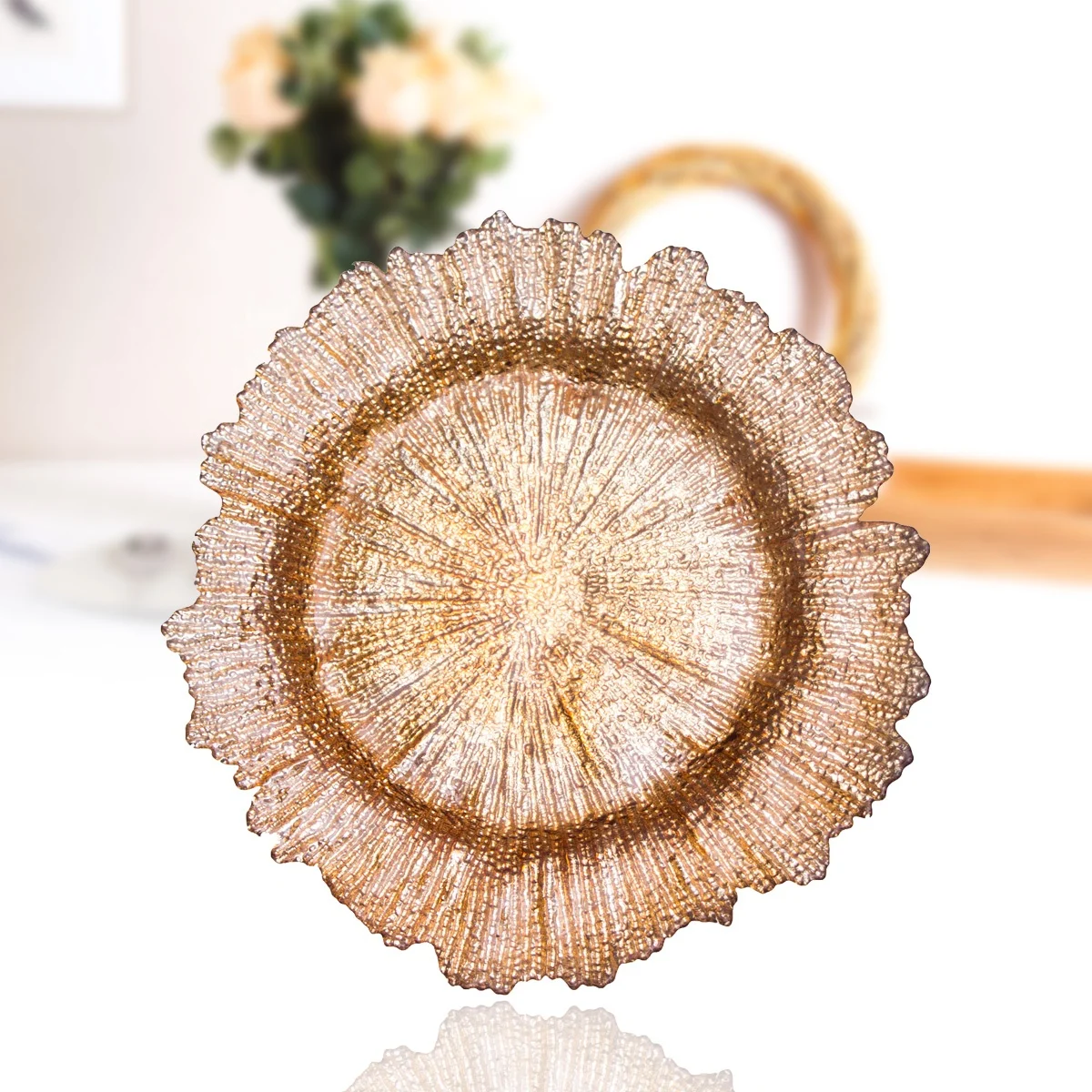 

Wholesale 13 inch Charger Glass Plate Cheap Reef Gold Glass Charger Plate