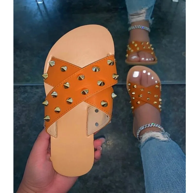 

Factory cheap summer for ladies fashion rivet animal sandals diamond women slides, Orange,black,snake
