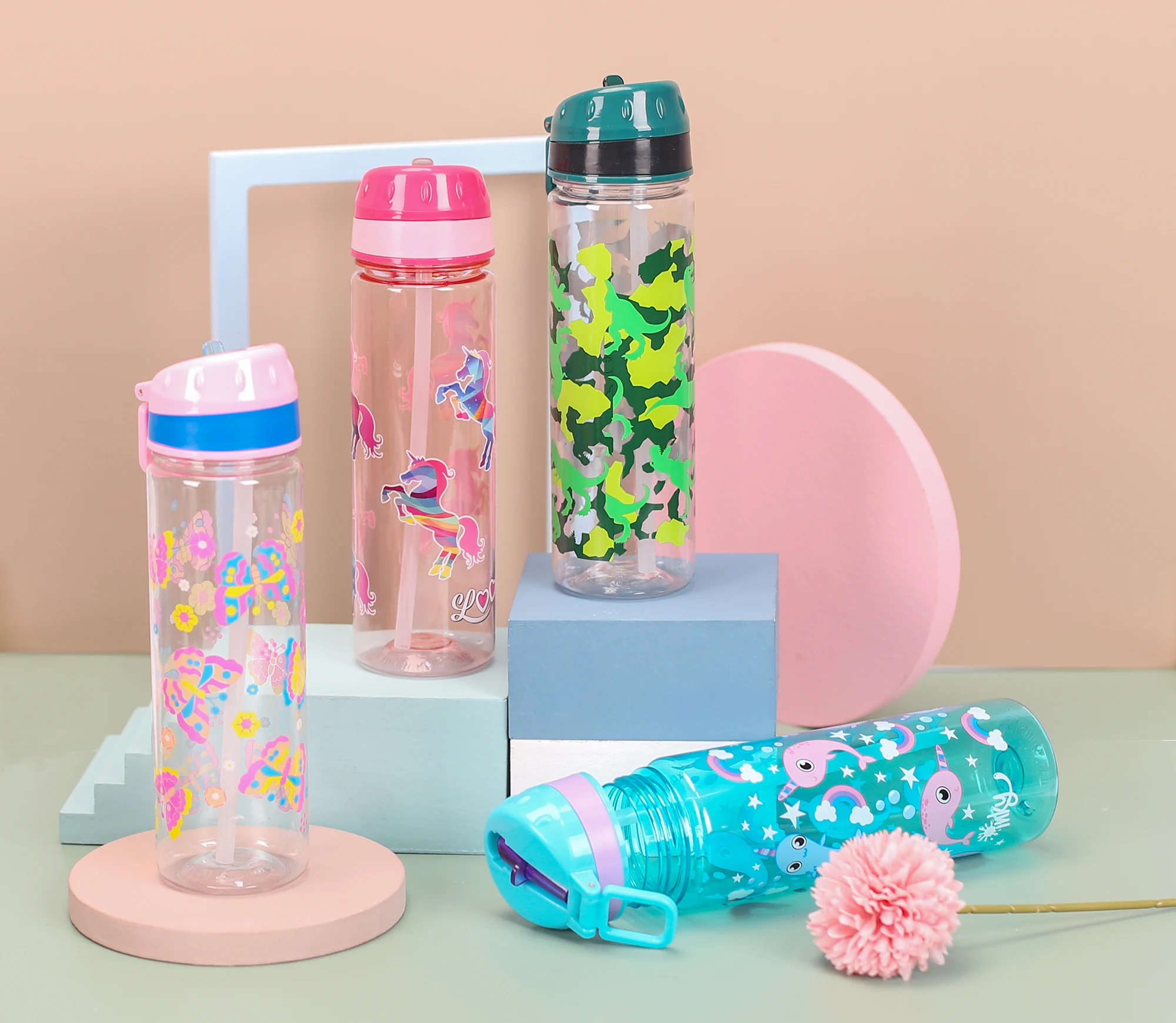 

Smiggle Plastic Water Bottle for Kids with Straw High Quality 650ml Straw Type with Lid Children Eco-friendly Applicable, Customized color