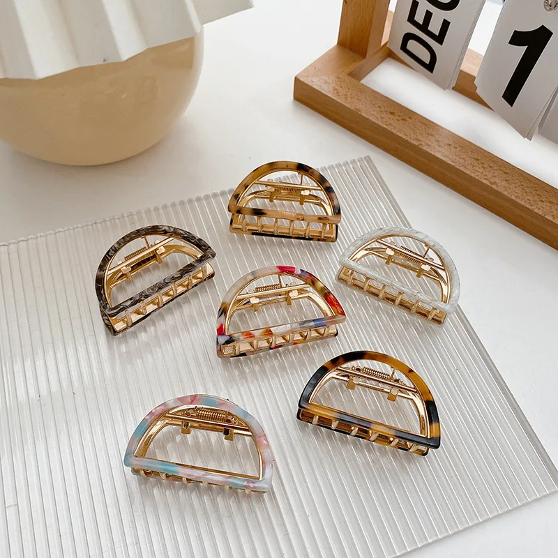 

New Style Custom Logo Hair Claw Clips Trendy Semicircular Shape Cute Modern Recycled Cellulose Acetate Hair Claw for Women