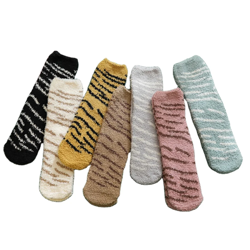 

Custom Logo Socks Cozy Women Winter Socks Solid Color Coral Fleece Warm Thick Socks for Women