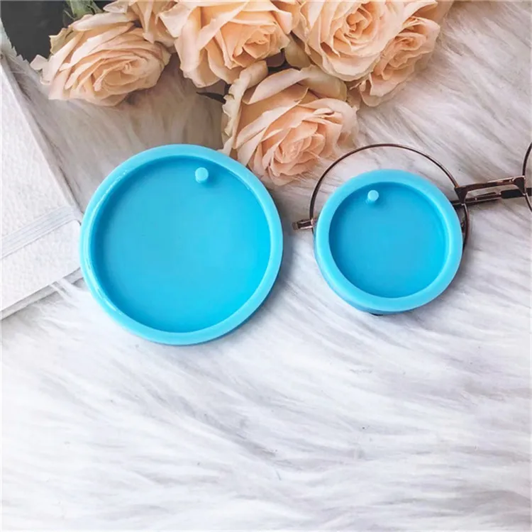 

Y1795 Shiny round Circle keychain mould Silicone keyring mold, Blue