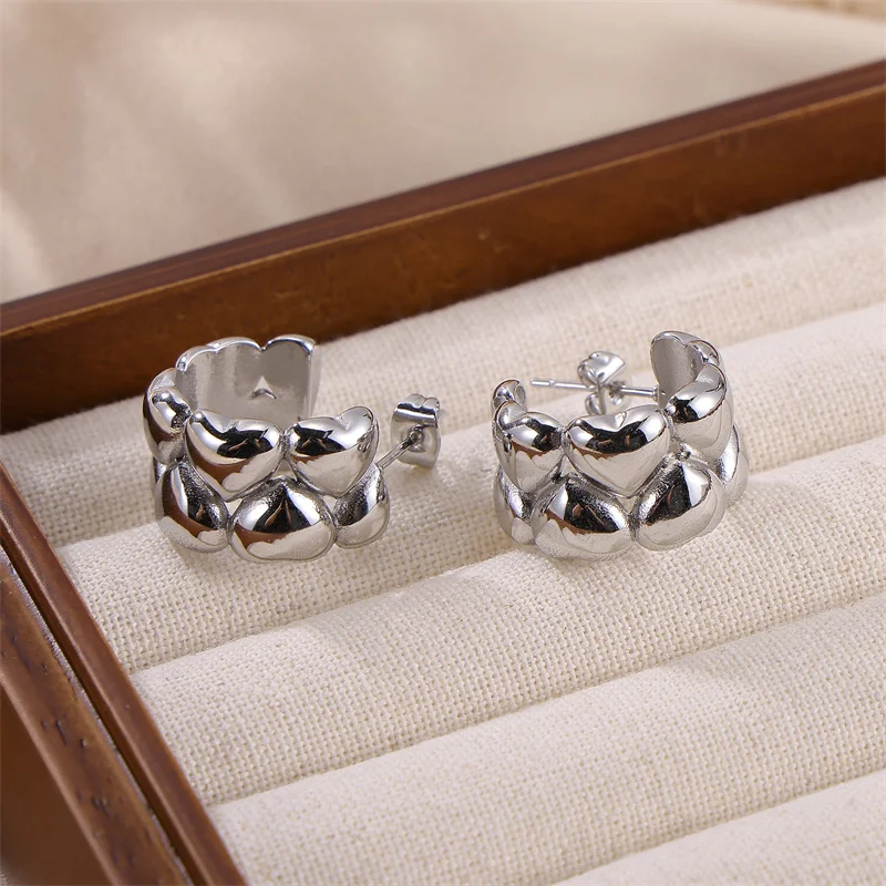 

Ins Fashion Stainless Steel silver Heart Stud Earrings Luxury Hoop Love stacking C shaped wide cuban Splicing Earrings