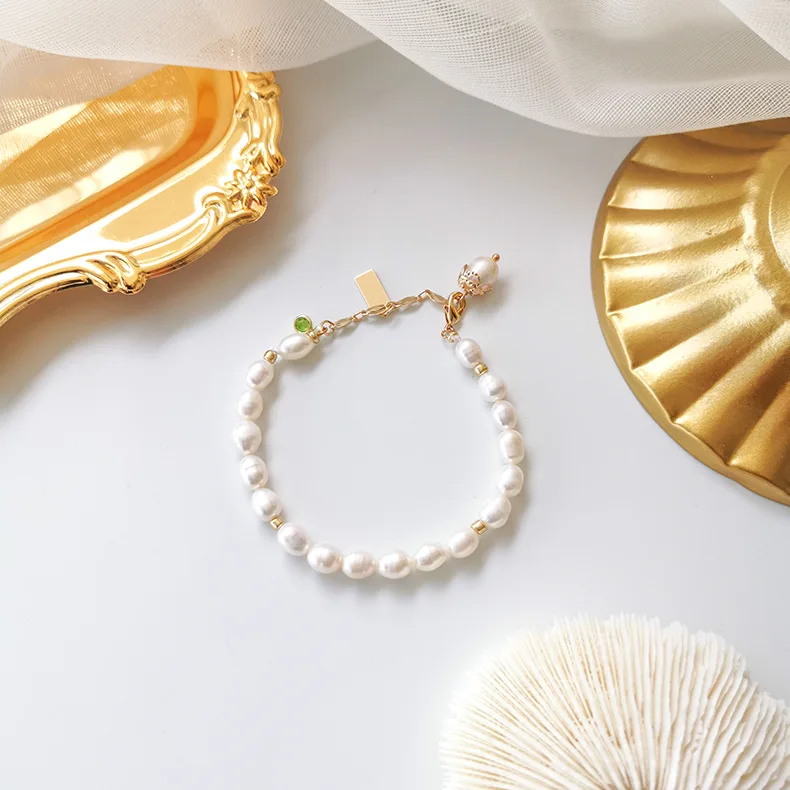 

Pearl Series Irregular Pearl Bracelet Baroque Hand Ornaments Personality Charms Bracelet Jewelry for Women Beaded Link Chain, White