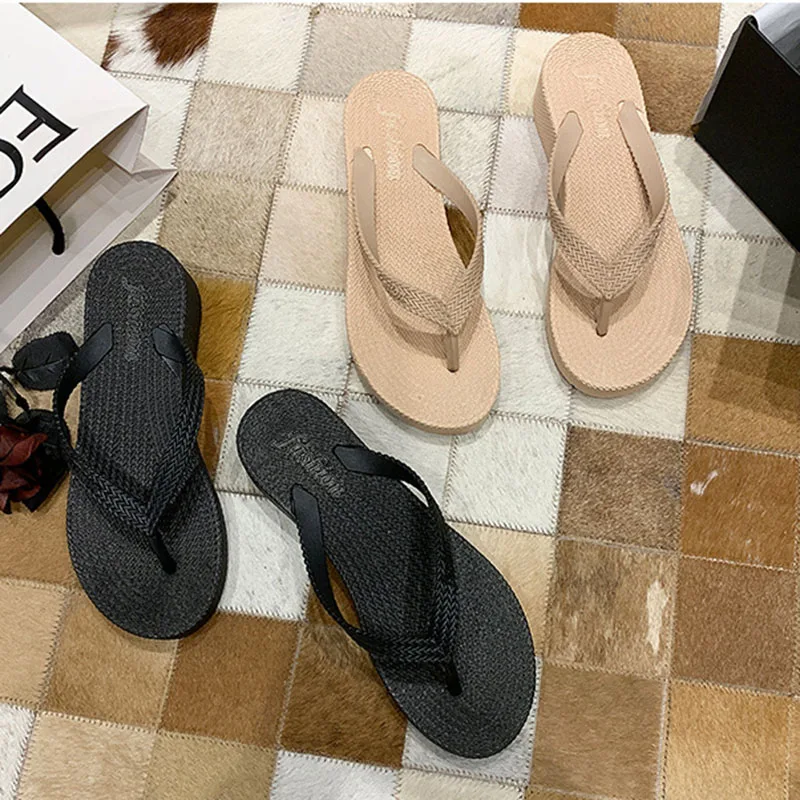 

2021 New Summer Wear High-heeled Flip Flops Fashion Seaside Beach Slippers Ladies Thick-soled Flip-flop Sandals