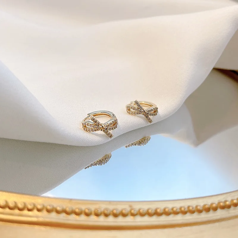 

New Arrival 18K Gold Plated Cubic Zircon Bowknot Huggie Earrings Rhinestone Crystal Bow Drop Earrings For Women