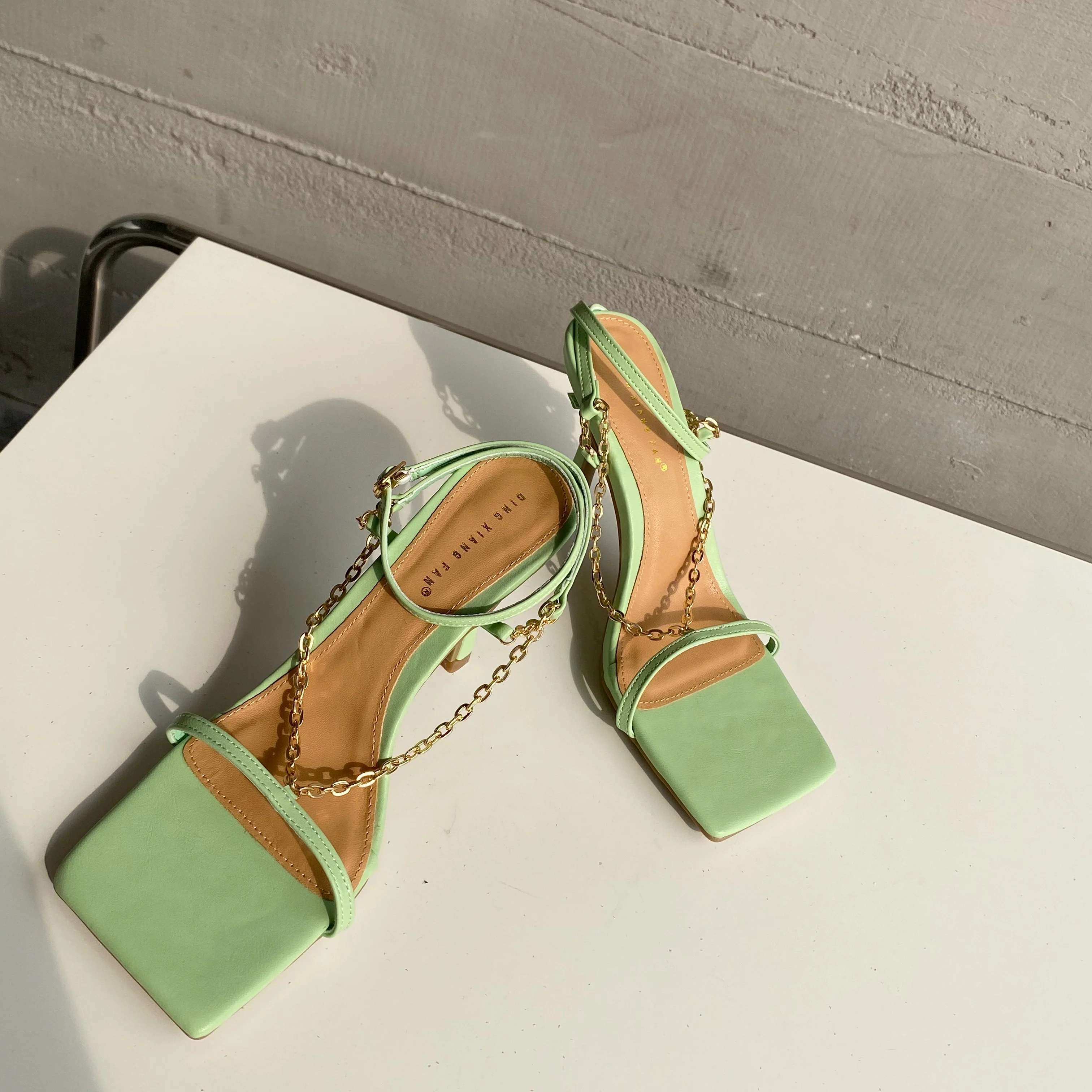 

New 2022 Spring/Summer Net Red Fashion Square Toe Ladies High Heel Sandals
