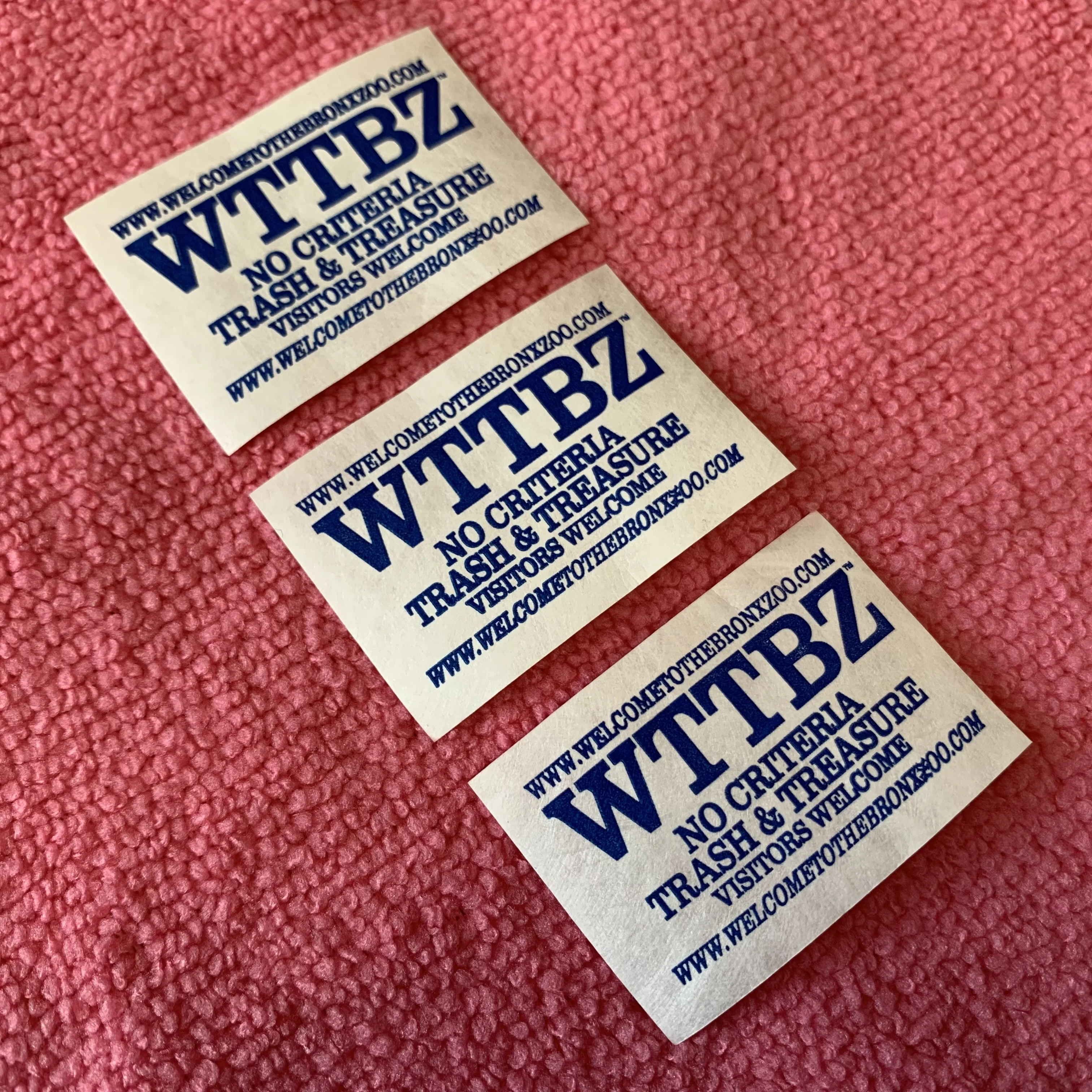 Navy Blue Color Soft Washing Care Tyvek Fabric Labeldurable Waterproof Silk Screen Printing Tyvek Paper Tags