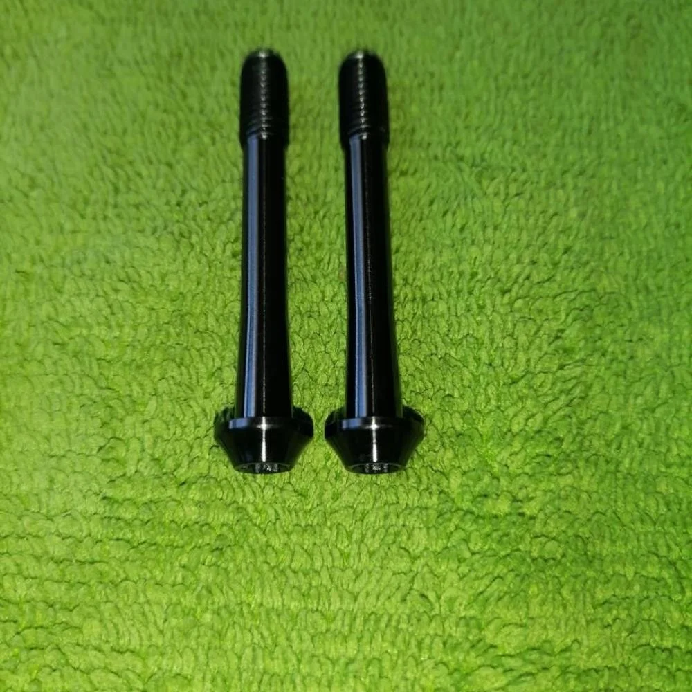 m6x45 5级全锻造ti6al4v锥形头钛螺丝torx t25在pvd黑色轧制螺纹