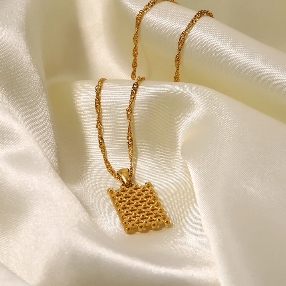 New Waterproof 18K Gold Plated Stainless Steel Mini Pearl Mesh Rectangular Pendant Necklace