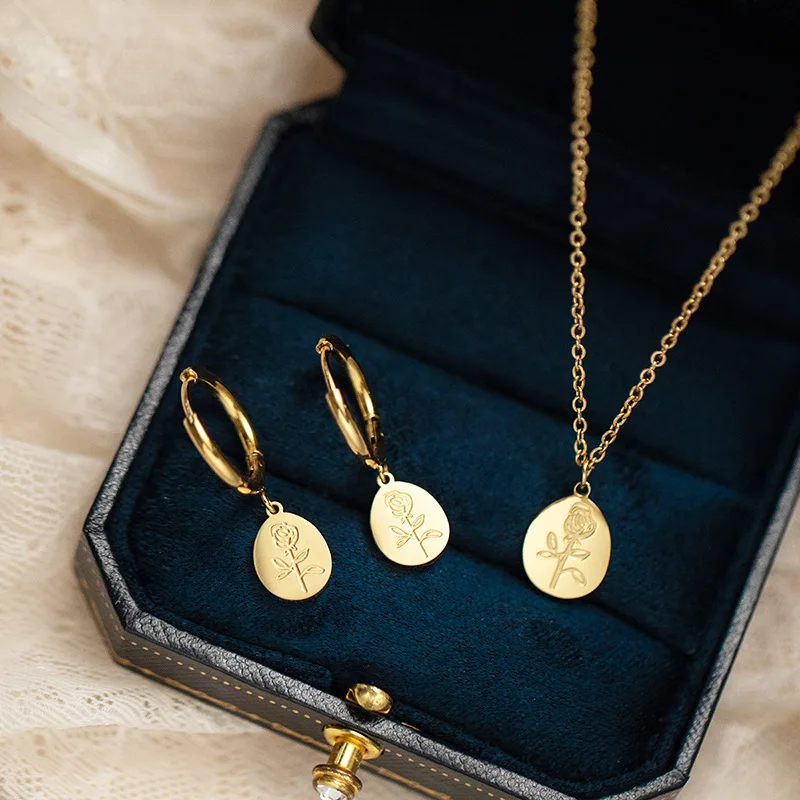 

women fashion design jewelry flower carving gold plated stainless steel necklaces earring set, Gold color