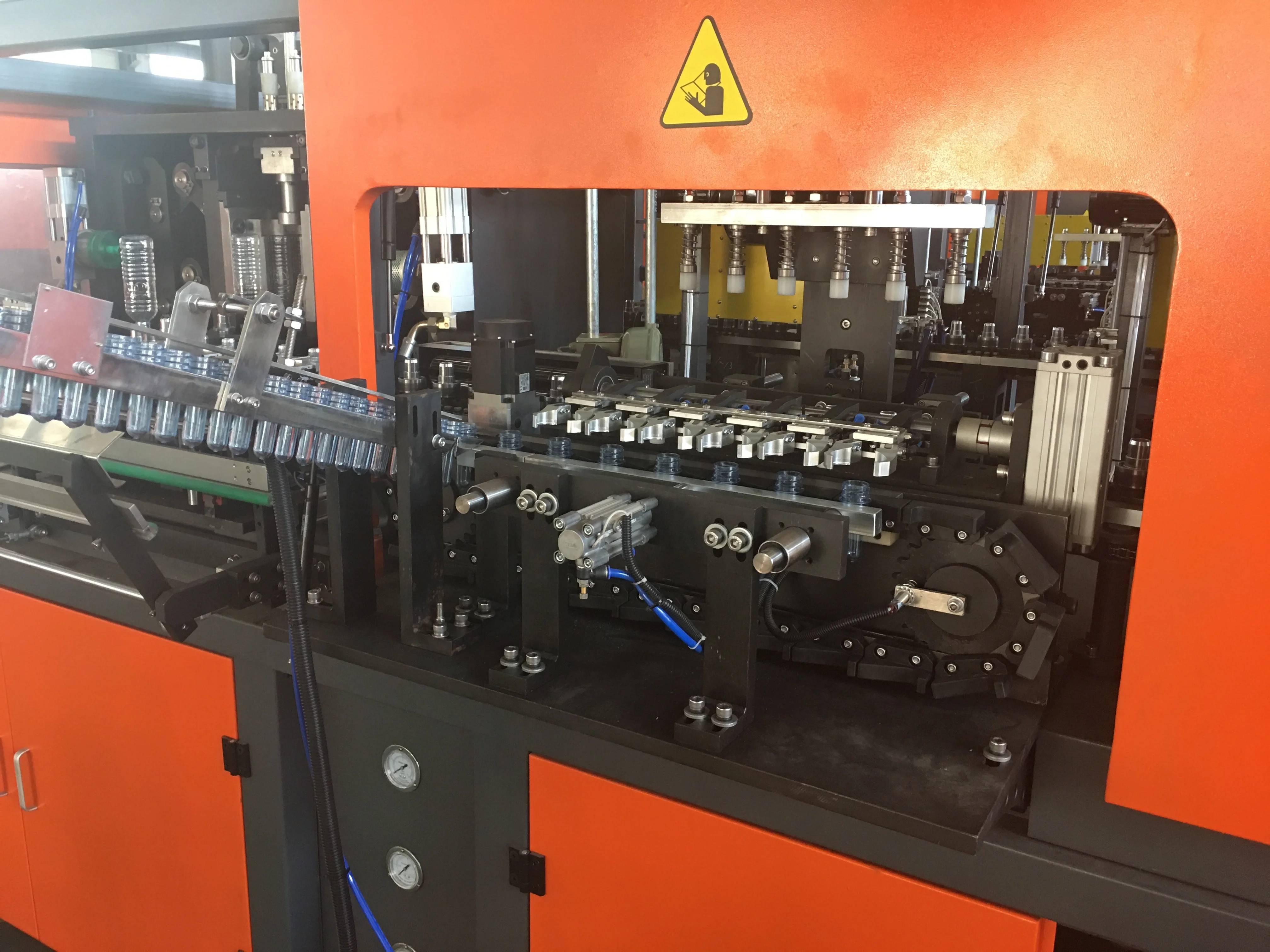 
6 Cavity automatic PET bottle biowing making machine for water production line 