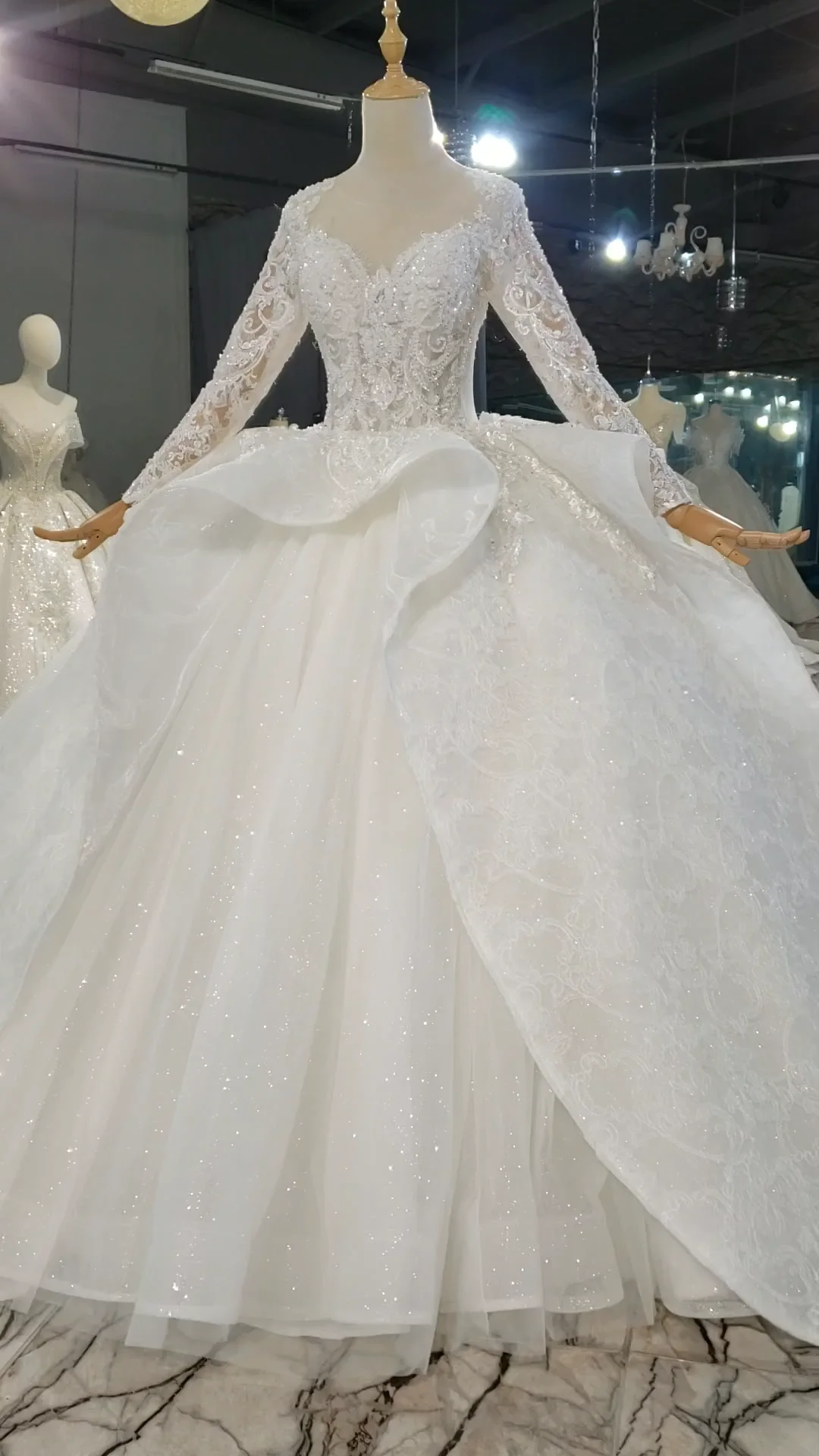 jancember htl1727 长袖蕾丝贴花野兽新娘礼服婚纱