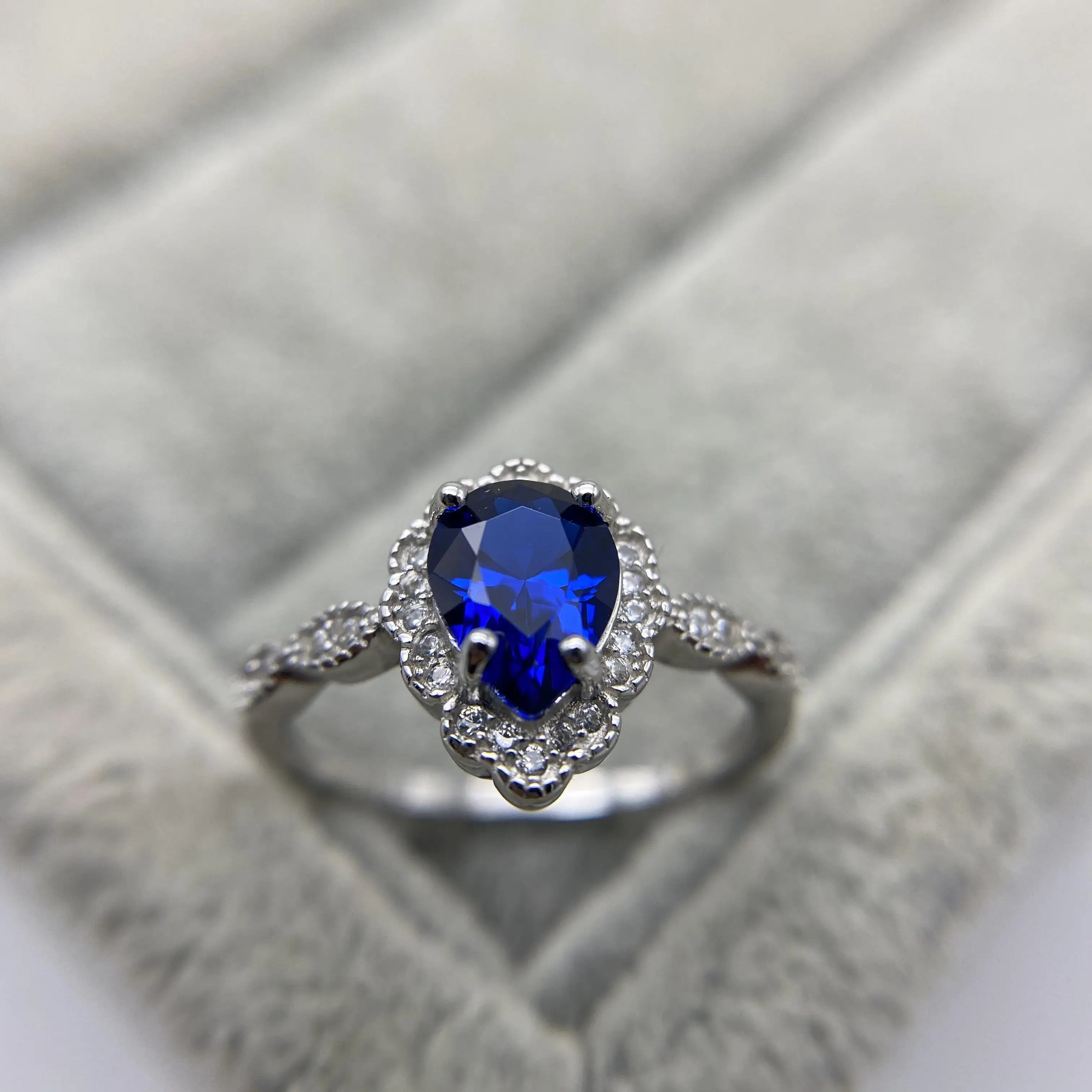 

European and American S925 silver drop shaped dark blue gem simple fashion retro Ring Jewelry female gift