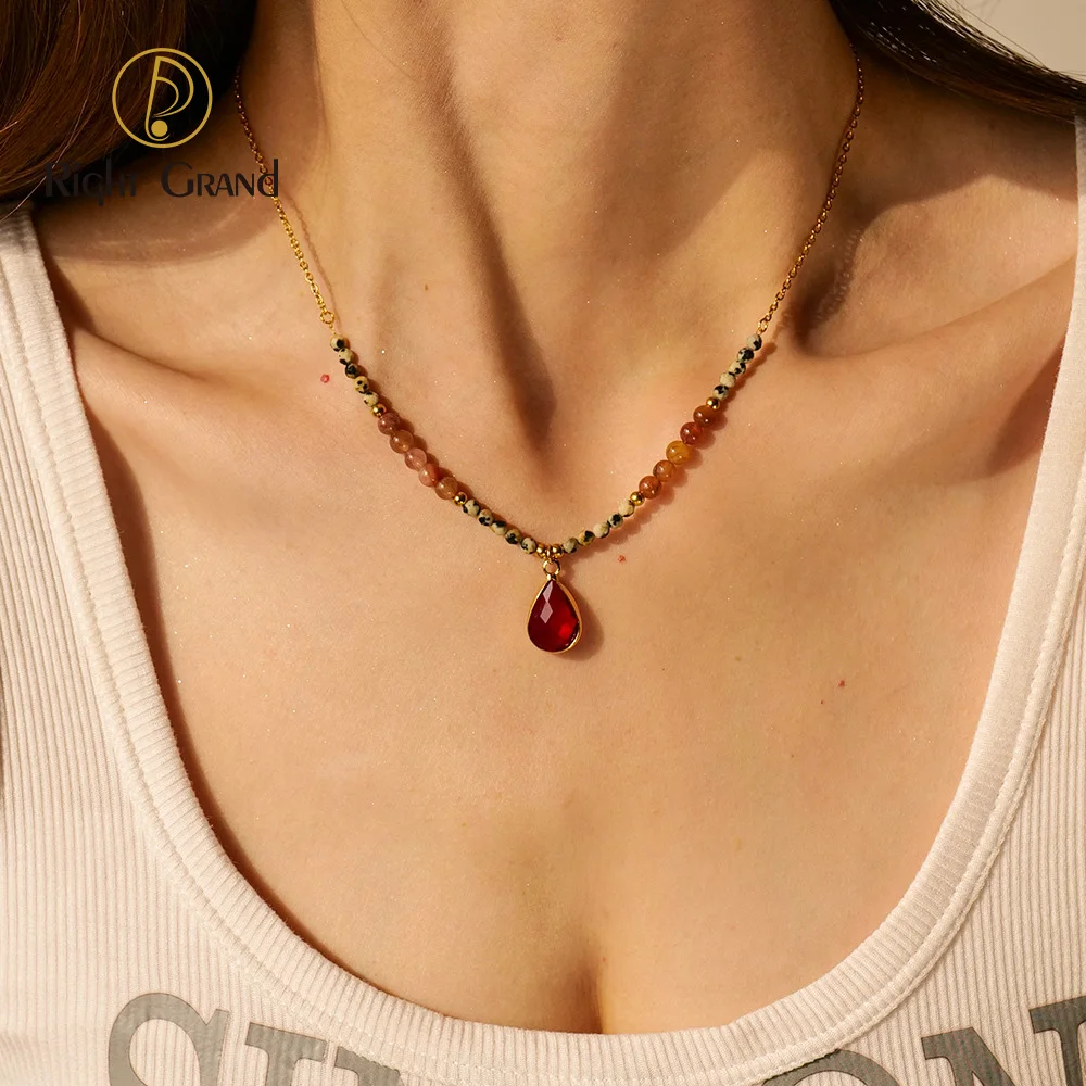 

Summer Red Pendant Clavicle Chain Temperament Love Red Water Drop Zircon Pendant Necklace