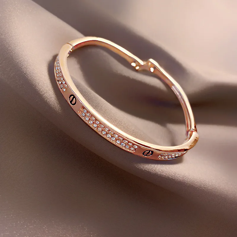 

2021 fashion crystal stainless steel bangle for women