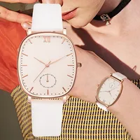 

Fashion Women's Watches Casual Simple Motion Women Sports Watch Ladies Quartz Leather Wristwatch Romantic Clock Montre Femme