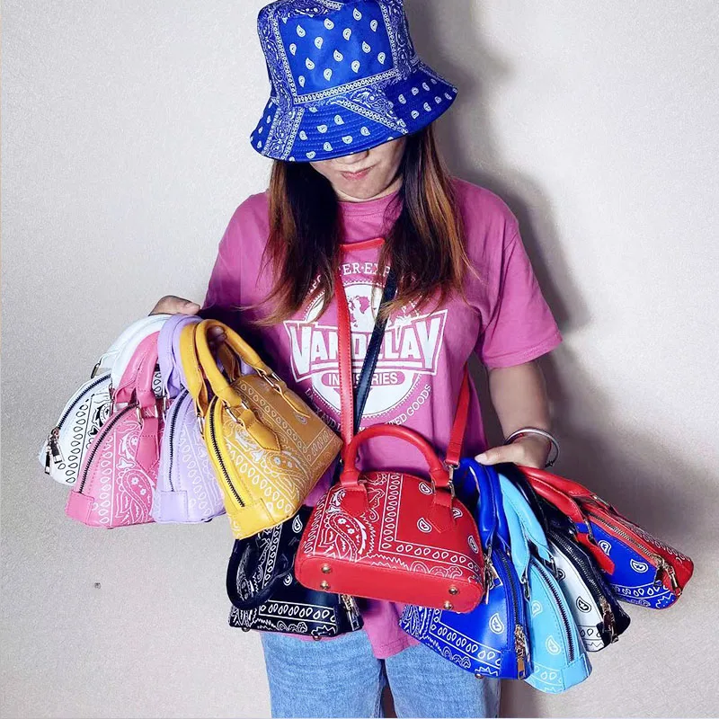 

2021 Luxury Women Purse Fashion Chain Crossbody Handbags Hats Wholesale Handbags Designer Bags