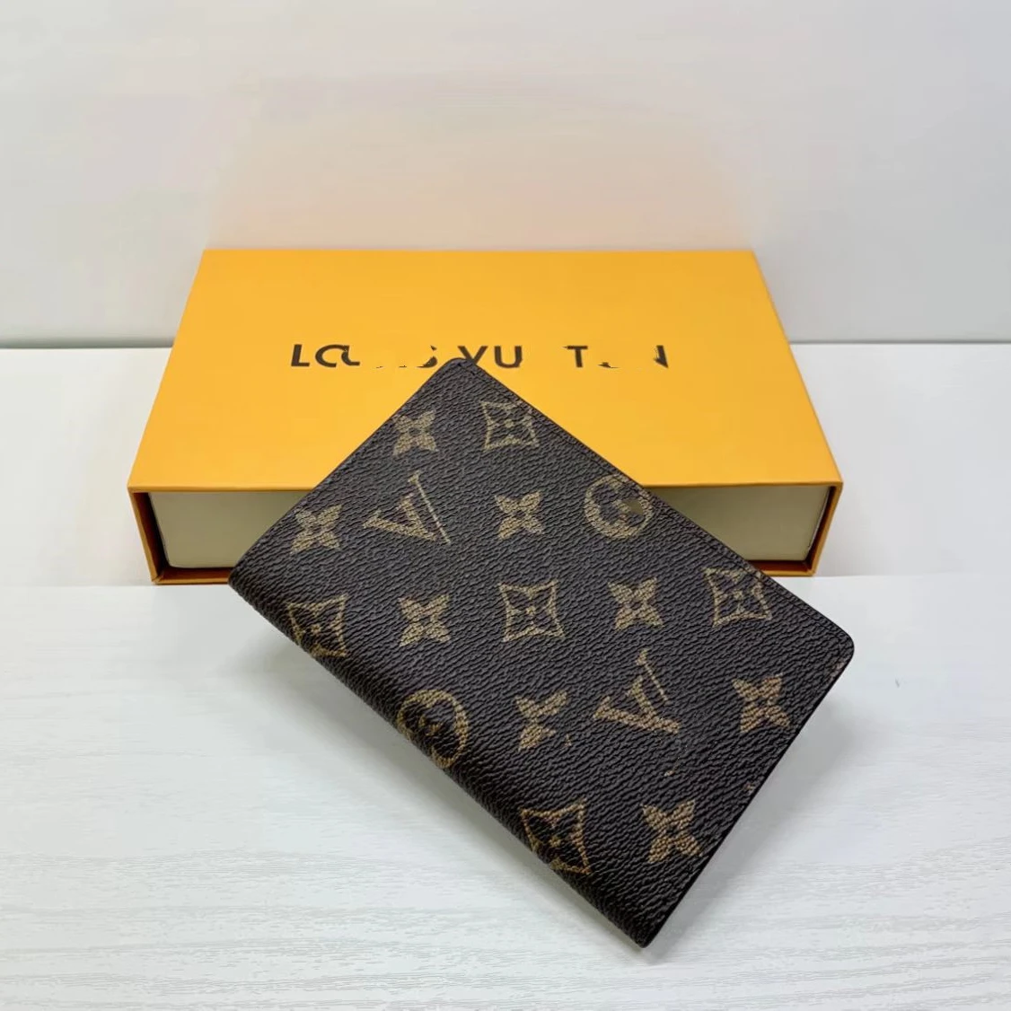 

No Box Famous Brand Vintage Designer Leather Passport Cover Holders, Picture show