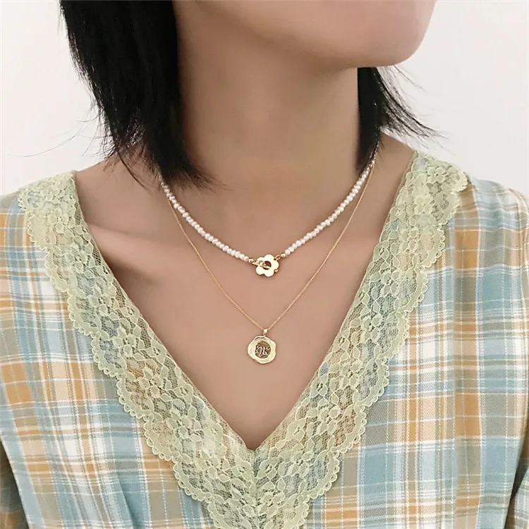 

Flower Pearl Pendant Multi Layer Luxury Clavicle Chain Bead Necklace, Picture shows
