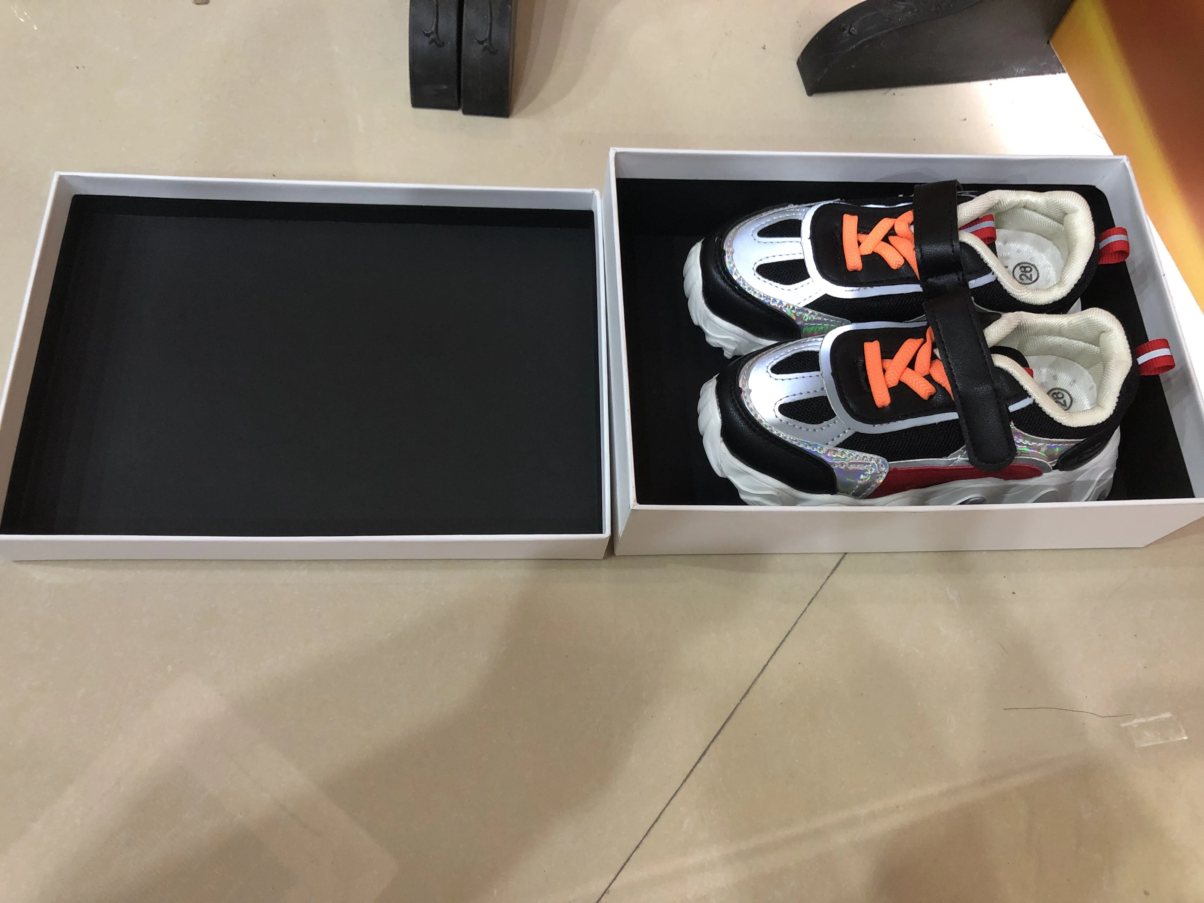 Shoe Boxes With Custom Logo Luxury Shoe Gift Shipping Box Kraft White