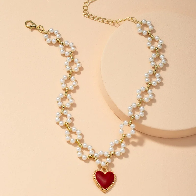 

Vintage Fashion Hollow Round Imitation Pearl Flower Shape Necklace Elegant Heart Pendant Clavicle Chain Women Jewelry