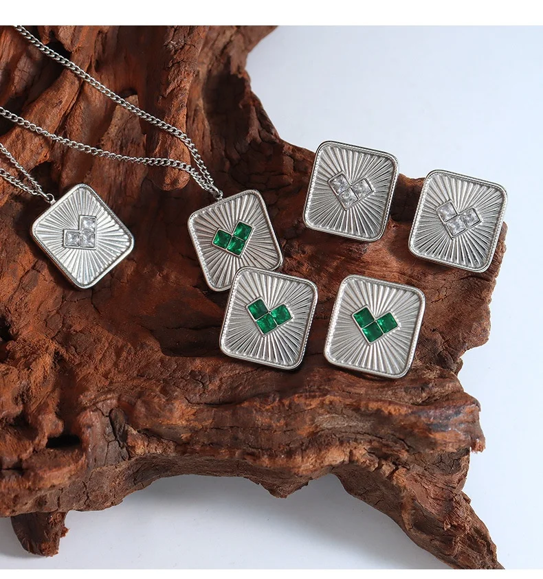 

Ins Square Heart Shape Cubic Zirconia 18K Gold Plated Silver Plated Stainless Steel Stud Earring Necklace