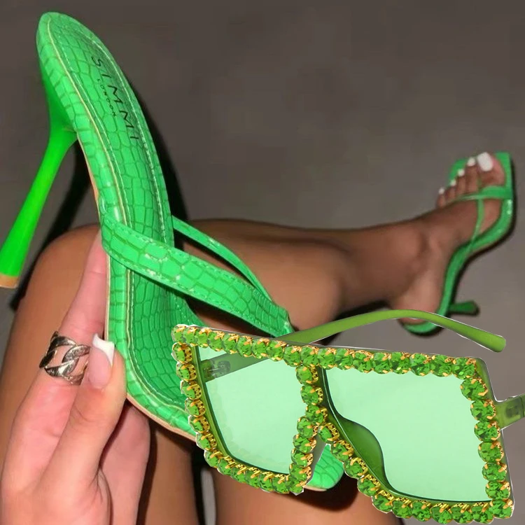 

Wholesale Fashion Women Lady High Heels Shoes Sandals for Women and Sunglasses Set