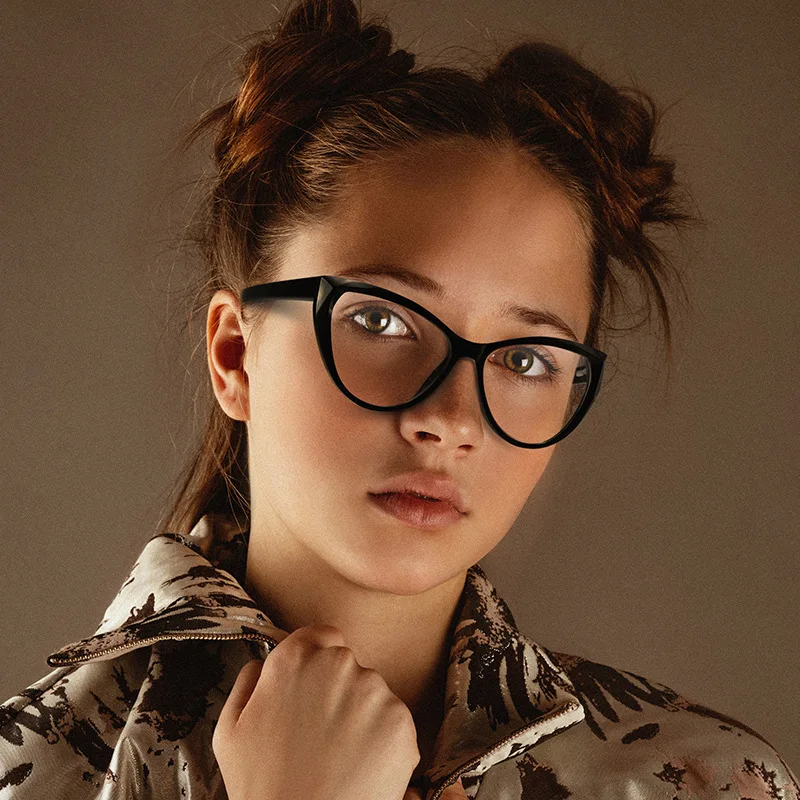 

Qmoon Latest Girls Fashion Optical Eyeglasses Designer Women Eyewear Custom Logo Blue Light designer frames eyeglasses cat eye