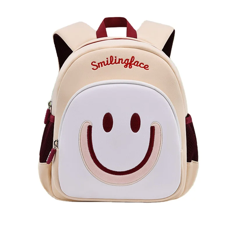 

2023 fashion toddler mochila escolar load reduction spine protection shoulder bag school bag for children