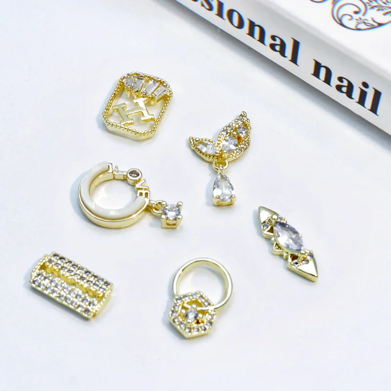

New Arrival Thermo Stone Discoloration Bear Nail Decoration Wing Butterfly Rose Zircon Nail Art Jewelry