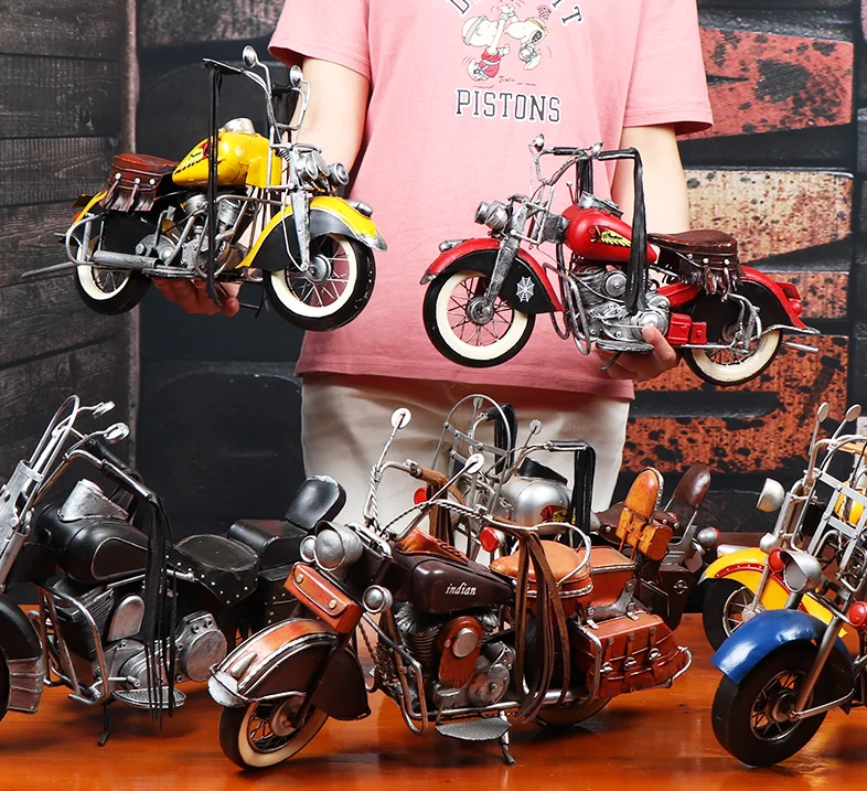 

Antique Vintage Motorcycle Model Office Desktop Ornaments Souvenirs Decorative Metal Crafts Decorations For Home Pub Shop