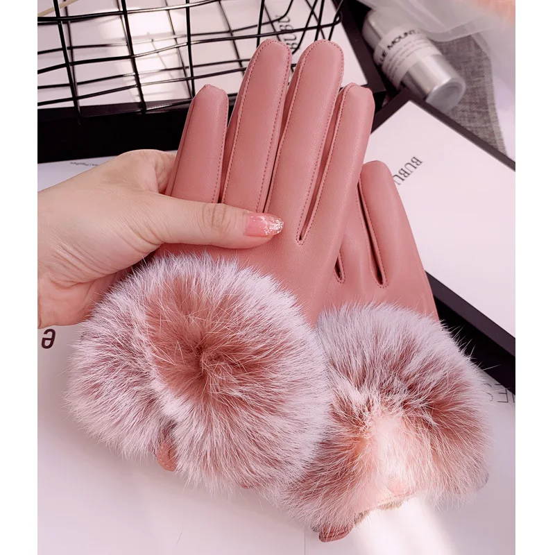 
Wholesale of Motorcycle Gloves with Sheepskin and Rabbit Hair Fashion Fur Heating Touch Screen 