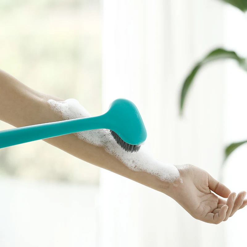

Pinmoo multi color long handle bath brush bathroom accessories