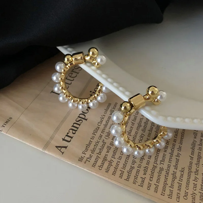 

fashion jewelry trendy hoop earrings peals