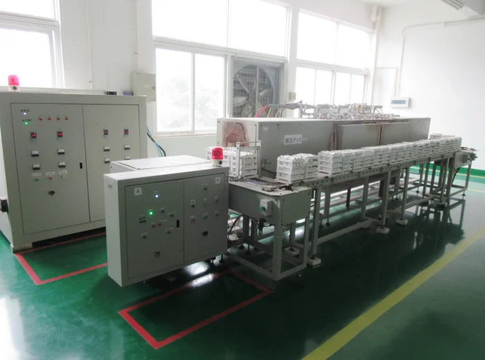 XMCERA metalized ceramic in high vacuum
