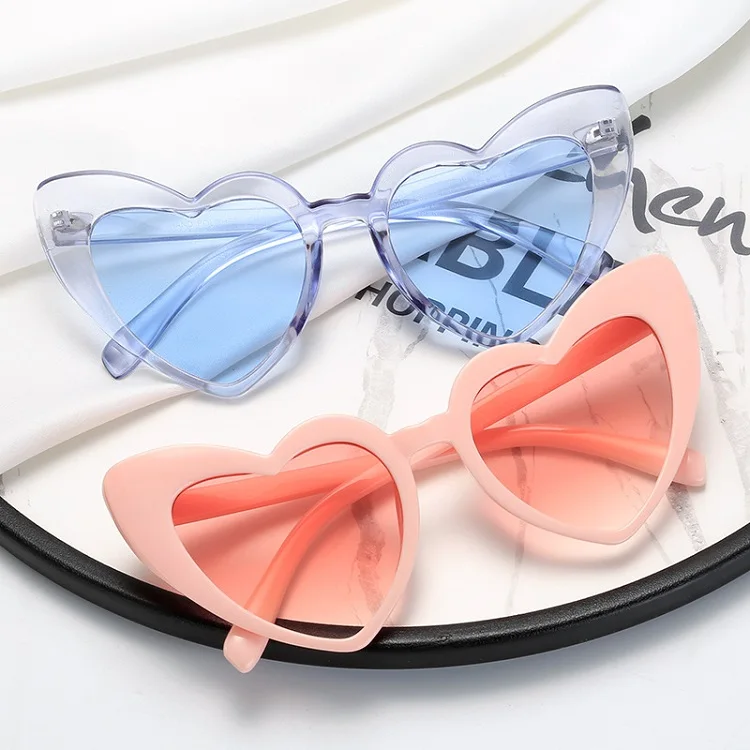 

2021 Hot Sale Custom Logo Fashion Design Cute Women Fancy Party Heart Shaped Sunglasses 2022