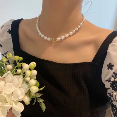 

Fashion Letter CD Necklace Jewelry Pearl Necklace Alphabet Necklace for Women Girl Birthday Gift