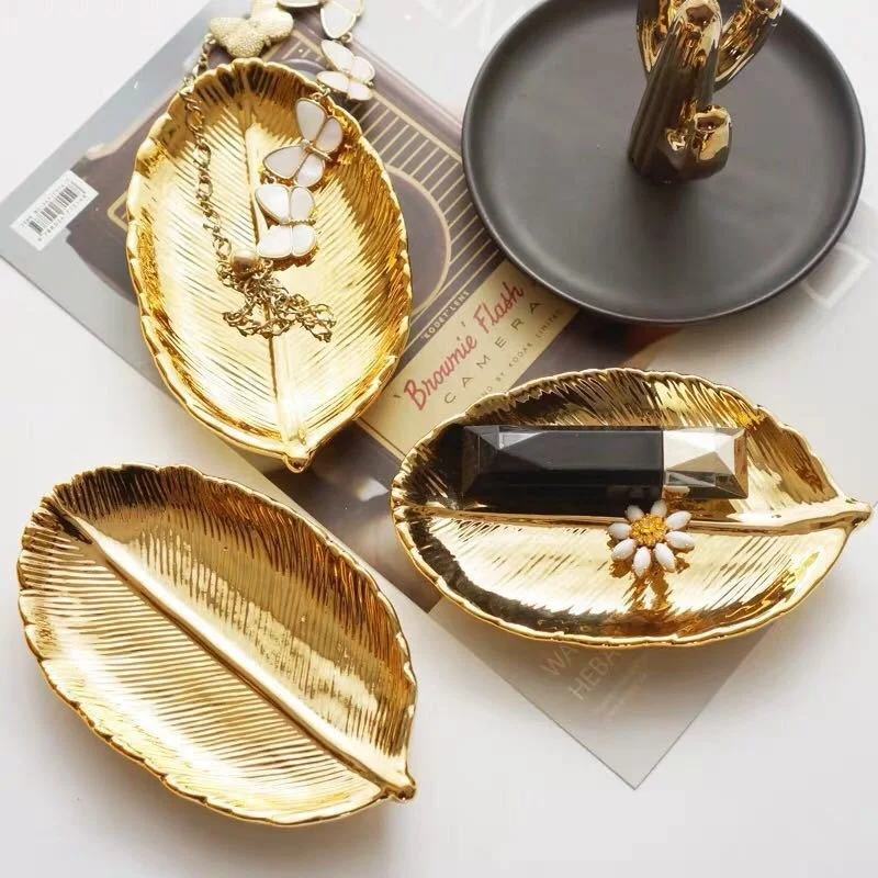 

Elegant Ceramic Gold Jewelry Tray With Leaf Shaped Trinket Display Storage Tray For Female