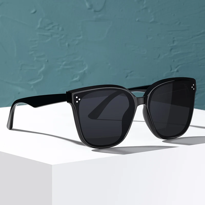 

Trendy 2021 Polarized Full Rim Luxury Gradient Nylon Lens UV400 TR90 Frame Women Square Cat Sun glasses