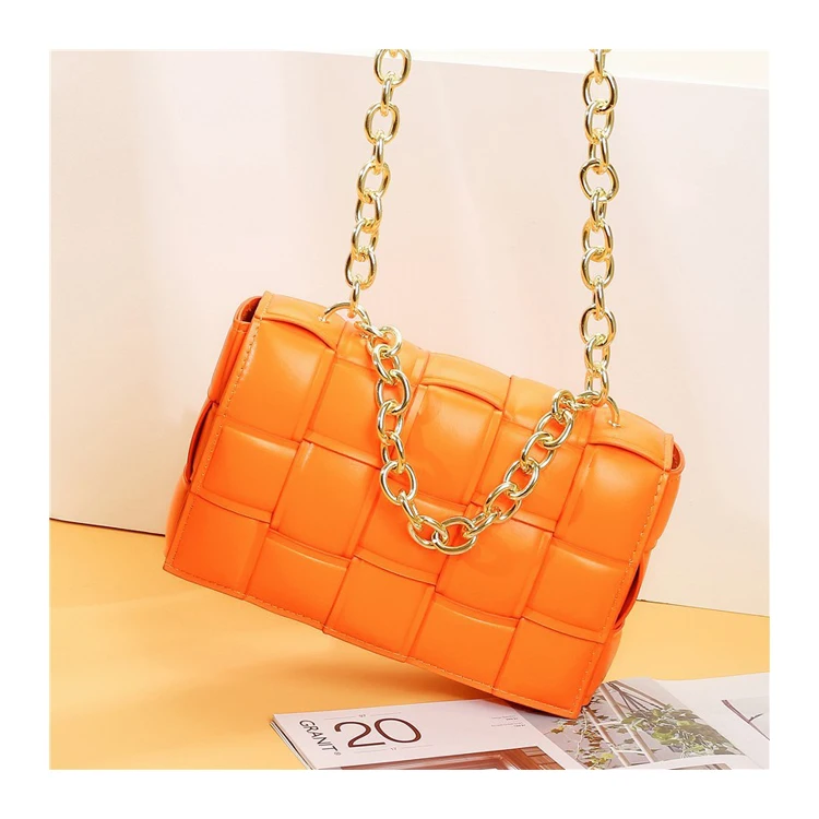 

Hot Selling Modern Luxury Women Handbag With Metal Chains High Quality PU Leather Solid Square Versatile Single shoulder Bags