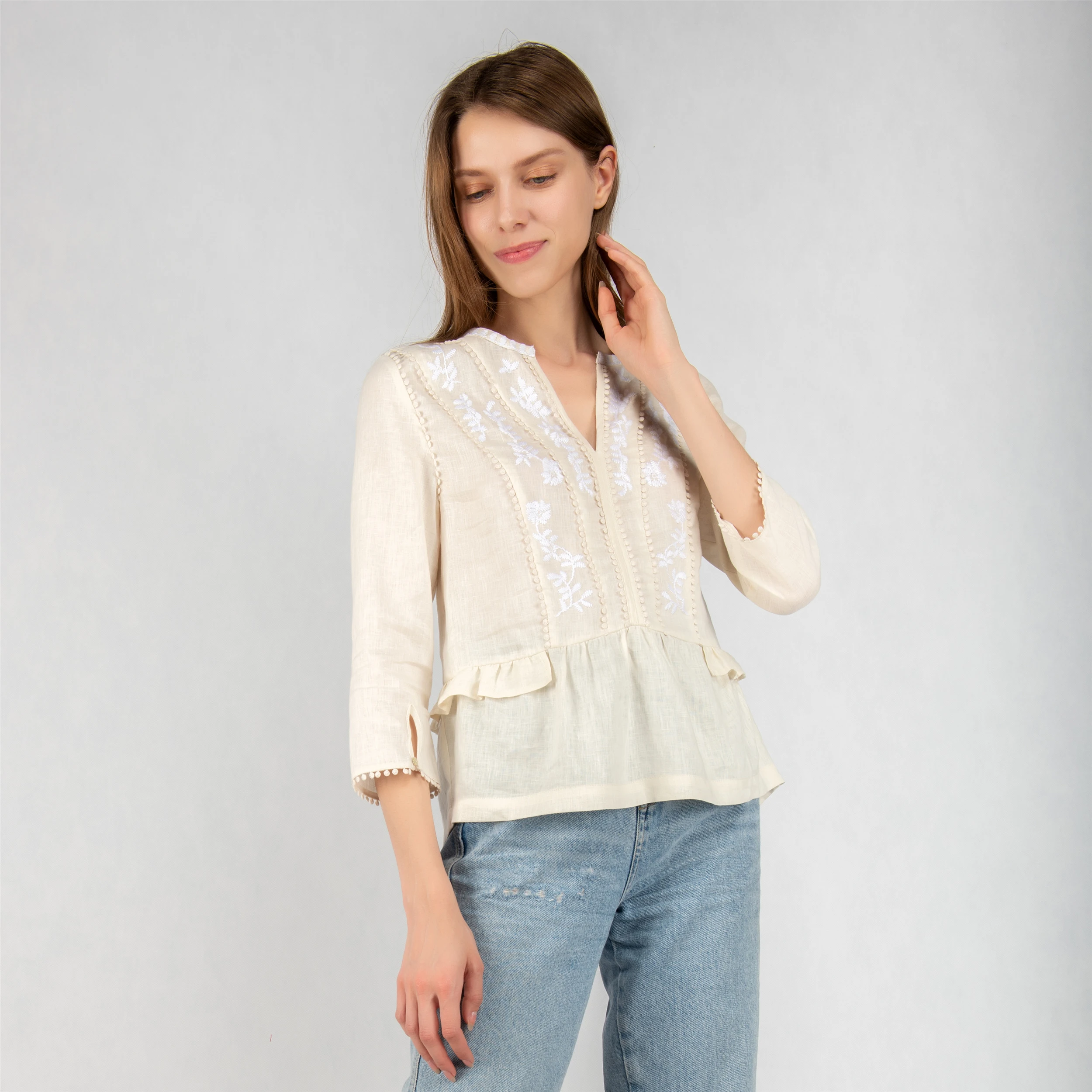 新设计夏季休闲风格混纺亚麻布料妇女刺绣罩衫顶部 - buy 女士绣花