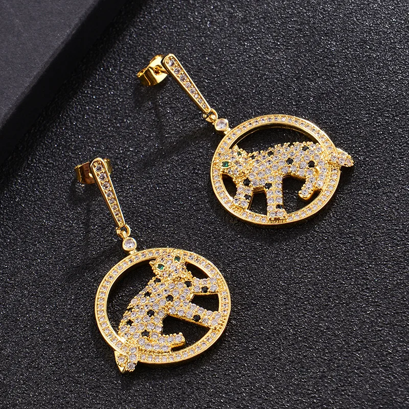 

European 18k Gold Plating Full Diamond Leopard Drop Earrings Emerald Inlaid Crystal Rhinestone Hollow Circle Leopard Earrings