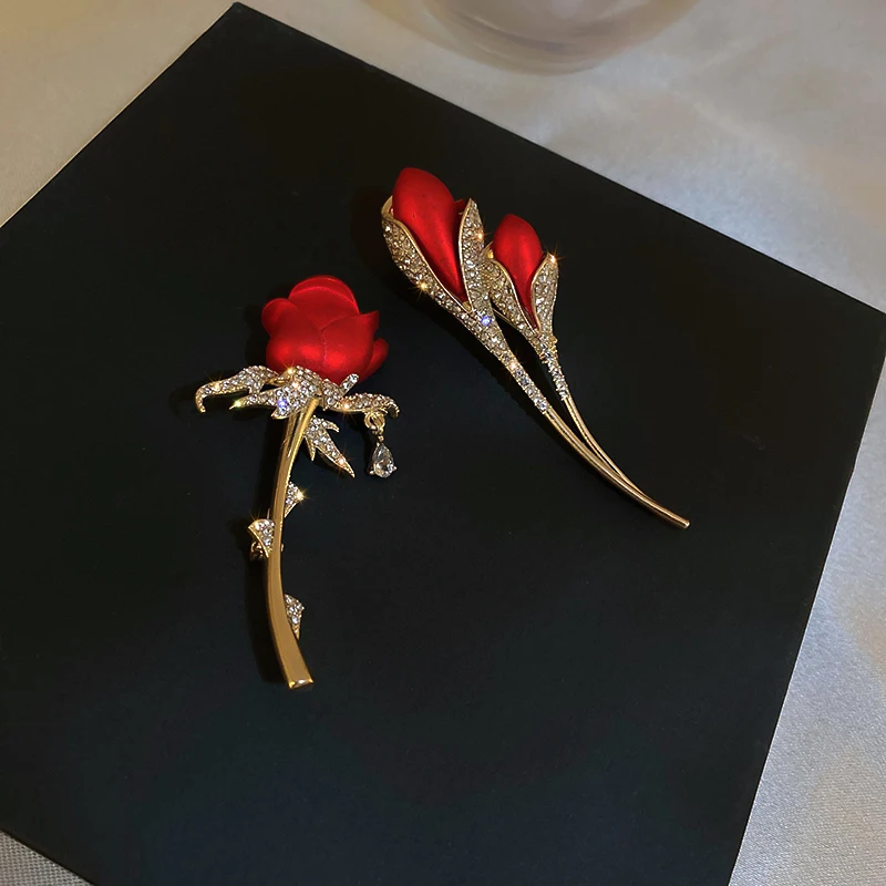 

elegent tulip red rhinestone rose flower brooch