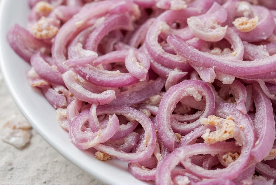Airtight container with dehydrated minced onions