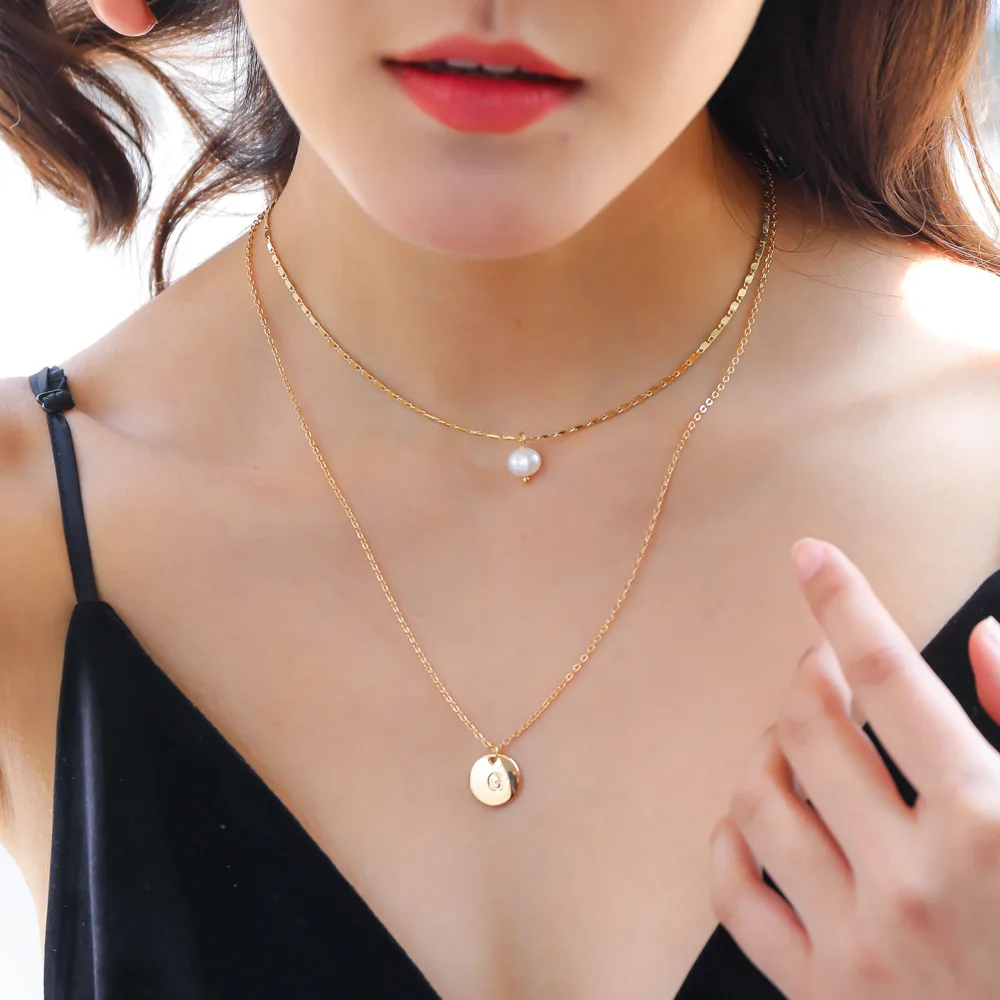 

18K Gold Dainty Layered Necklace Fashion Letter Pearl Alloy Clavicle Necklace Minimalist Jewelry for Women