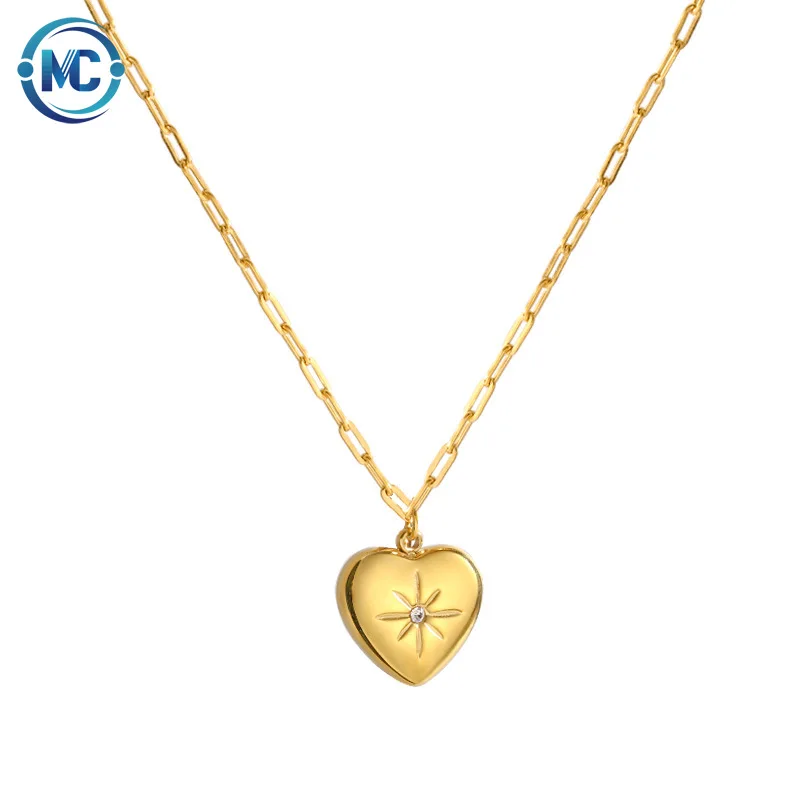 

Fashion stainless steel necklace Women's Retro Personality Heart Clavicle Chain Temperament, Gold color