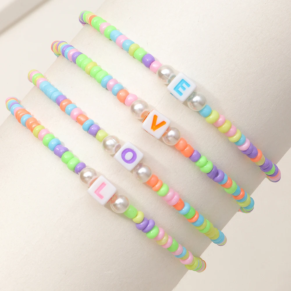 

Wholesale Fashion Bracelet Accessories Colorful Letter Bead LOVE Plastic Bracelet Jewelry For Girls