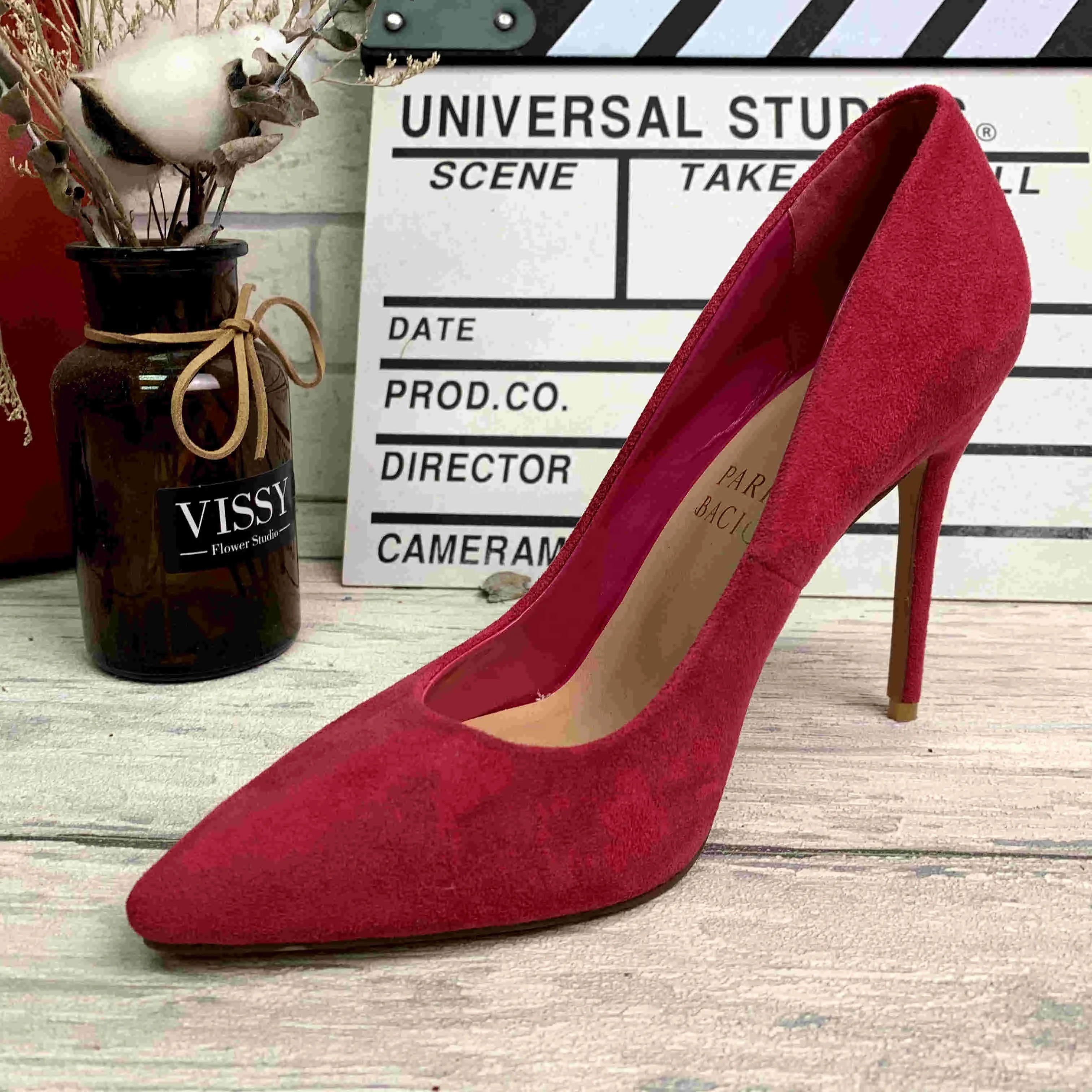 

2021 spring new shallow mouth classic style suede pointed stiletto high heels European and American large size wholesale, Rose red black red